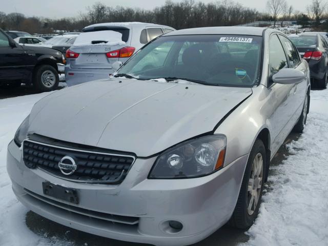 1N4AL11D05N451481 - 2005 NISSAN ALTIMA S SILVER photo 2