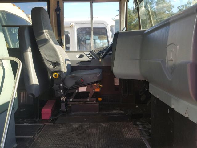 4DRBUAFN06A299154 - 2006 IC CORPORATION 3000 黄色 照片 5