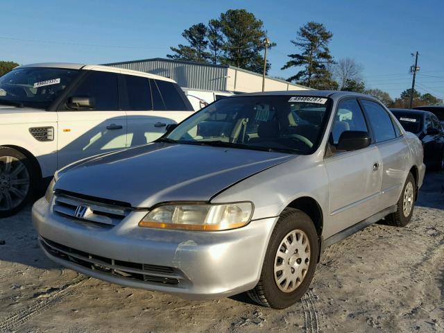 1HGCF86652A163893 - 2002 HONDA ACCORD VAL SILVER photo 2