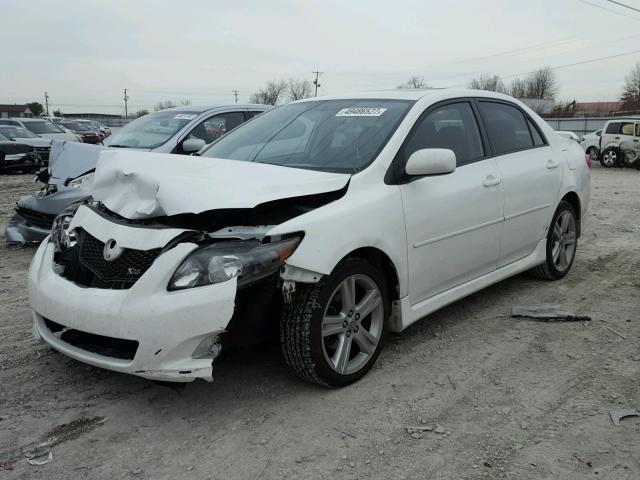 1NXBE4EE1AZ273881 - 2010 TOYOTA COROLLA XR WHITE photo 2