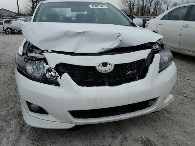 1NXBE4EE1AZ273881 - 2010 TOYOTA COROLLA XR WHITE photo 9