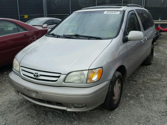 4T3ZF13C32U446997 - 2002 TOYOTA SIENNA LE GRAY photo 2