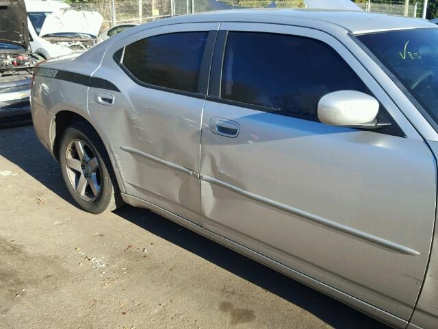 2B3CA3CV4AH227872 - 2010 DODGE CHARGER SX SILVER photo 9