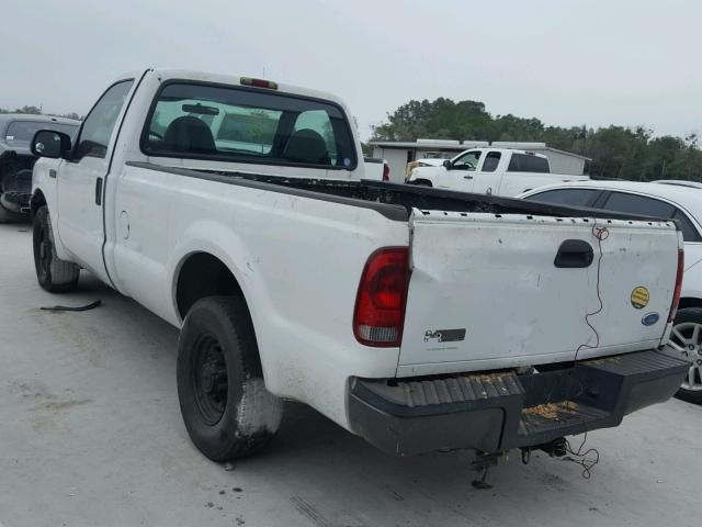 1FTSF30L43EA41032 - 2003 FORD F350 SRW S WHITE photo 3