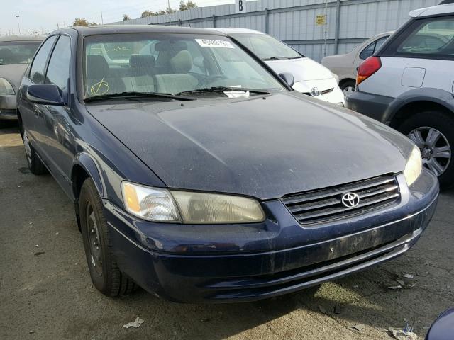 JT2BG22K2W0105073 - 1998 TOYOTA CAMRY CE BLUE photo 1