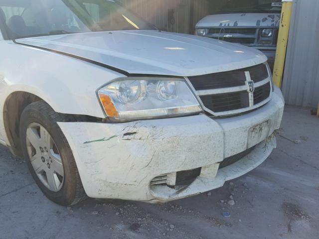 1B3LC46KX8N184450 - 2008 DODGE AVENGER SE WHITE photo 9