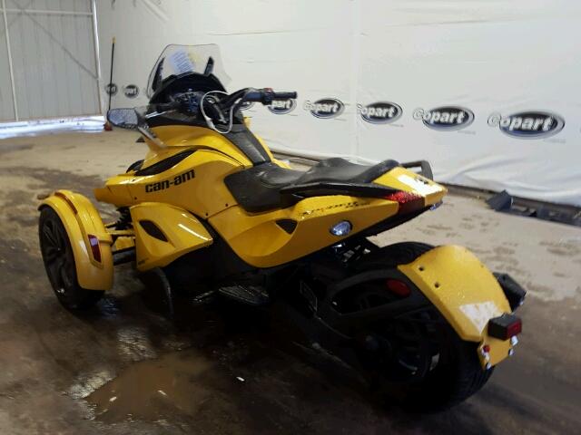 2BXNCAC11DV000647 - 2013 CAN-AM SPYDER ROA YELLOW photo 3