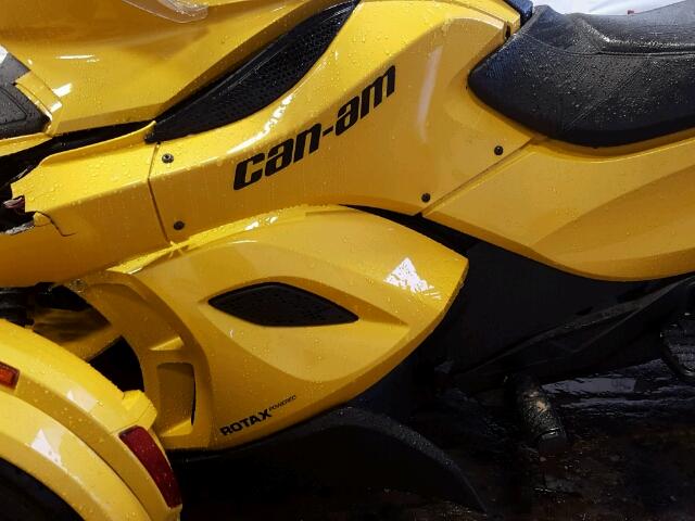 2BXNCAC11DV000647 - 2013 CAN-AM SPYDER ROA YELLOW photo 7