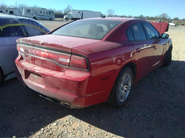 2B3CL3CG4BH504307 - 2011 DODGE CHARGER RED photo 4