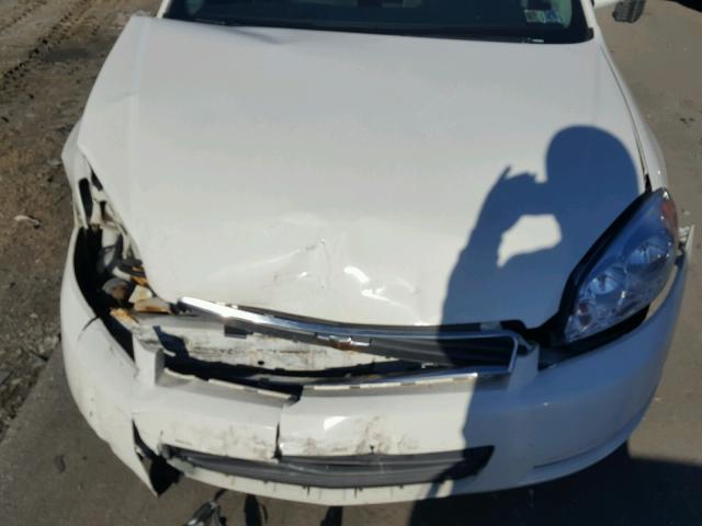 2G1WT58K279311751 - 2007 CHEVROLET IMPALA LT WHITE photo 7