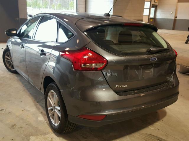 1FADP3K26HL252526 - 2017 FORD FOCUS SE GRAY photo 3