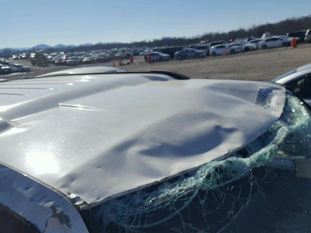 1J8HG48K07C663758 - 2007 JEEP COMMANDER WHITE photo 9