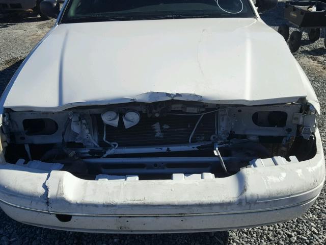 2FAHP71W73X163444 - 2003 FORD CROWN VICT WHITE photo 7