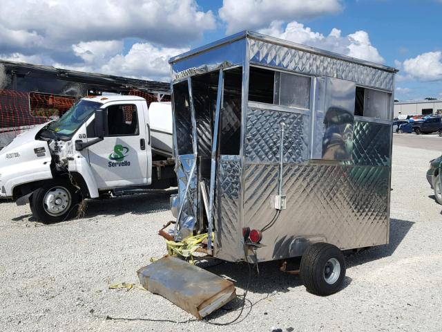 LCAUS04123T336798 - 2003 FOOD TRAILER SILVER photo 4