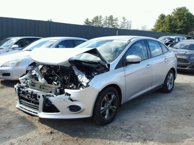 1FADP3F27EL153395 - 2014 FORD FOCUS SE SILVER photo 2