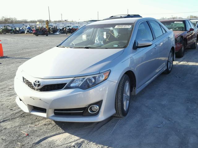 4T1BF1FK8EU411664 - 2014 TOYOTA CAMRY L SILVER photo 2