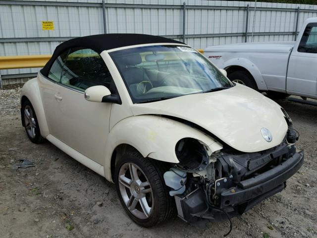 3VWCD31Y04M316506 - 2004 VOLKSWAGEN NEW BEETLE 奶油色 照片 1