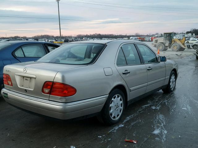 WDBJF65F9WA478535 - 1998 MERCEDES-BENZ E 320 GOLD photo 4