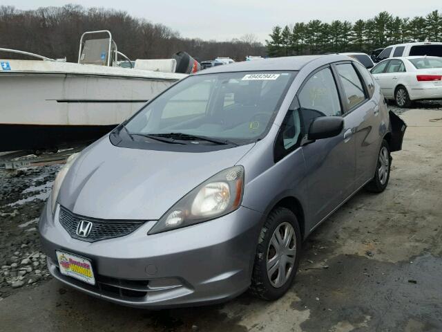 JHMGE88259S008373 - 2009 HONDA FIT GRAY photo 2