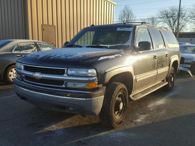 3GNGK26U05G115139 - 2005 CHEVROLET SUBURBAN K GRAY photo 2