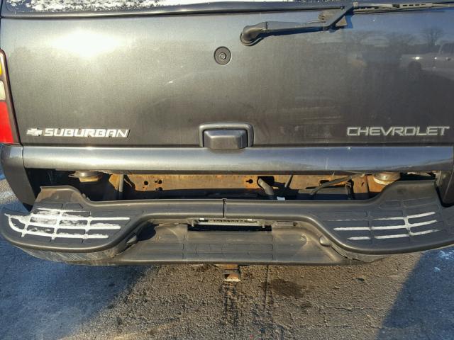 3GNGK26U05G115139 - 2005 CHEVROLET SUBURBAN K GRAY photo 9