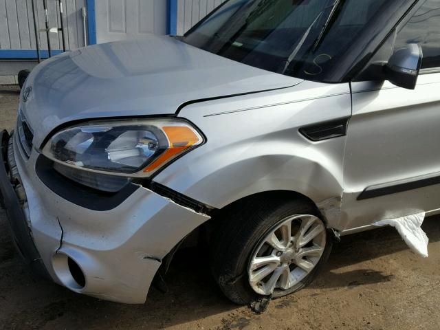 KNDJT2A63C7400785 - 2012 KIA SOUL + SILVER photo 9