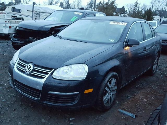 3VWSF71K35M615174 - 2005 VOLKSWAGEN NEW JETTA BLACK photo 2