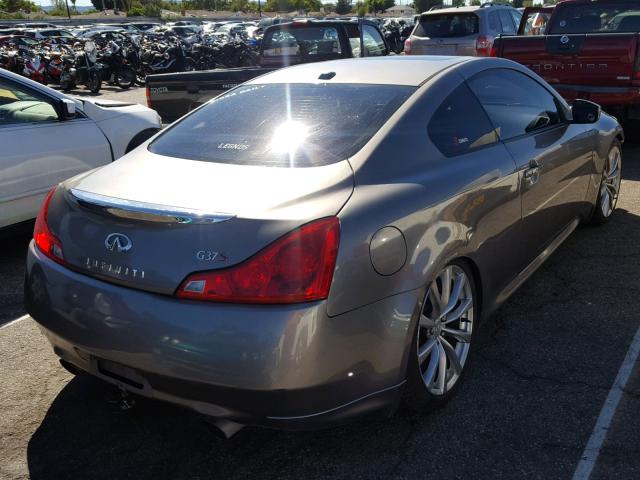 JNKCV64E58M108950 - 2008 INFINITI G37 BASE GRAY photo 4