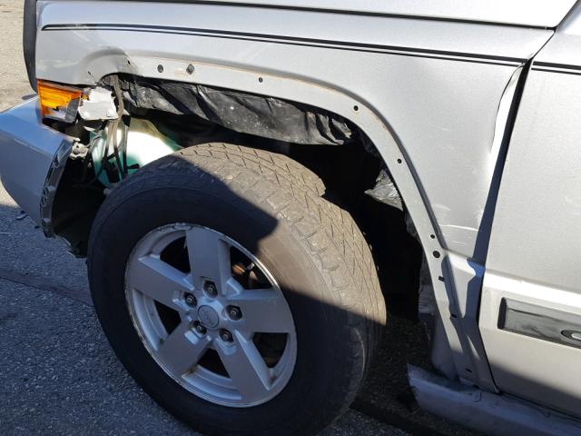 1J8HG48K86C157738 - 2006 JEEP COMMANDER SILVER photo 10