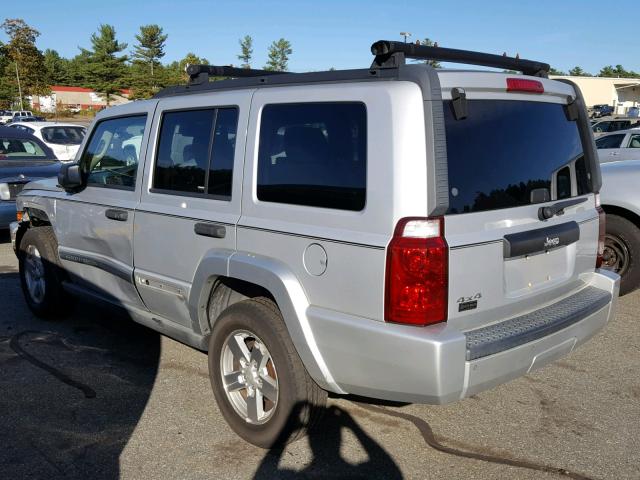 1J8HG48K86C157738 - 2006 JEEP COMMANDER SILVER photo 3