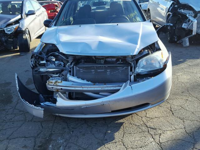 1HGES16503L031603 - 2003 HONDA CIVIC LX SILVER photo 9