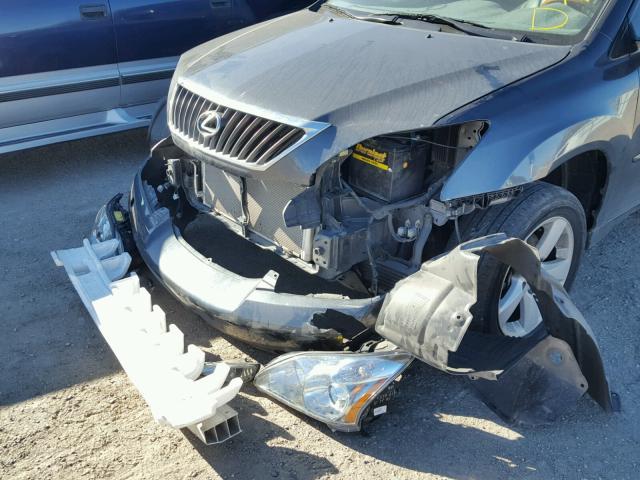 2T2HA31U35C046028 - 2005 LEXUS RX 330 GRAY photo 9