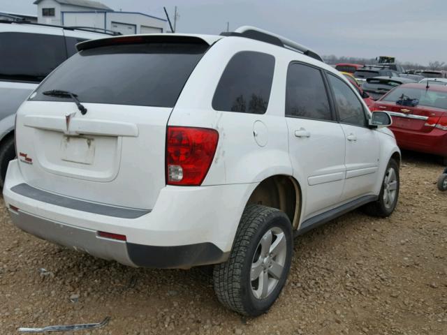 2CKDL33F386045942 - 2008 PONTIAC TORRENT WHITE photo 4