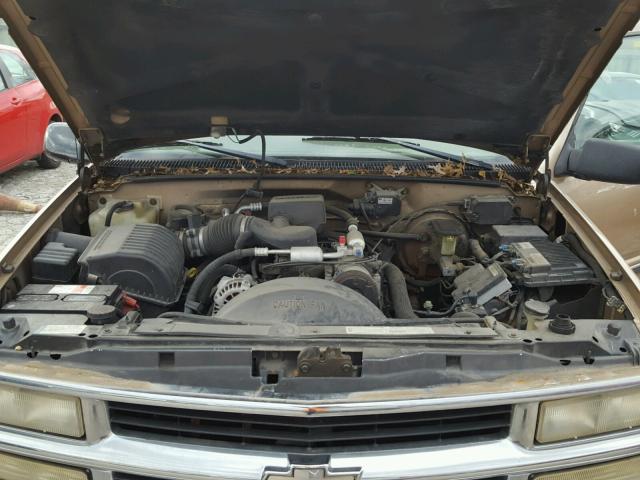 3GNFK16R3XG158166 - 1999 CHEVROLET SUBURBAN K GOLD photo 7