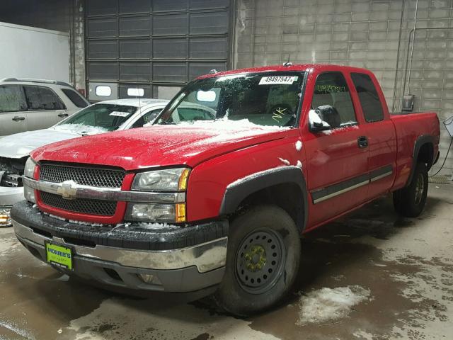 2GCEK19B751354474 - 2005 CHEVROLET SILVERADO RED photo 2