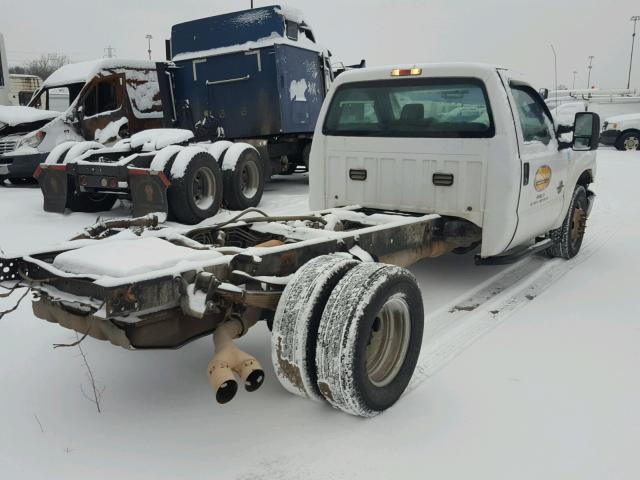 1FDRF3GT7DEB14847 - 2013 FORD F350 SUPER WHITE photo 4