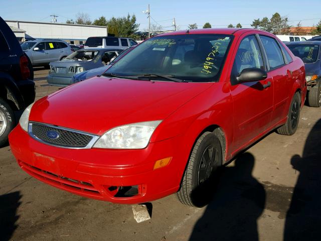 1FAFP34N97W336126 - 2007 FORD FOCUS ZX4 RED photo 2