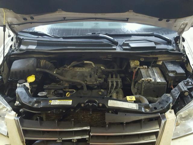 2A8HR54199R525465 - 2009 CHRYSLER TOWN & COU WHITE photo 7