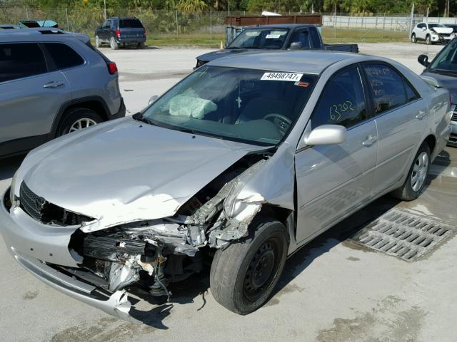 4T1BE32K63U700771 - 2003 TOYOTA CAMRY LE SILVER photo 2