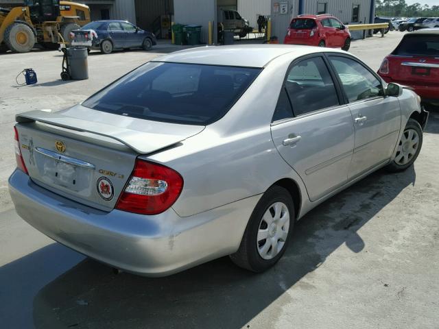 4T1BE32K63U700771 - 2003 TOYOTA CAMRY LE SILVER photo 4
