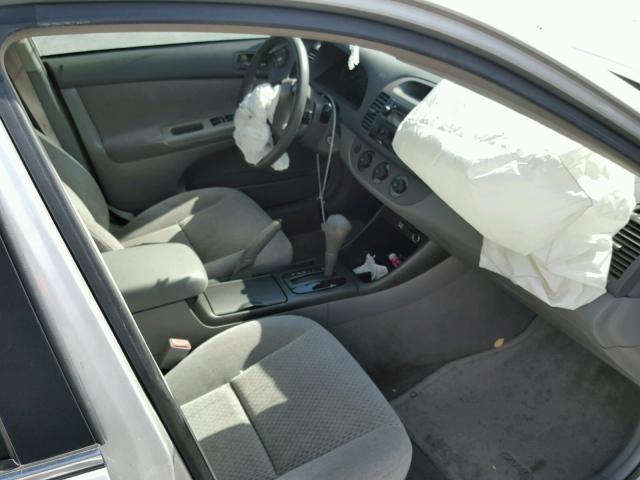 4T1BE32K63U700771 - 2003 TOYOTA CAMRY LE 银色 照片 5