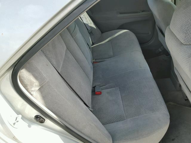 4T1BE32K63U700771 - 2003 TOYOTA CAMRY LE 银色 照片 6
