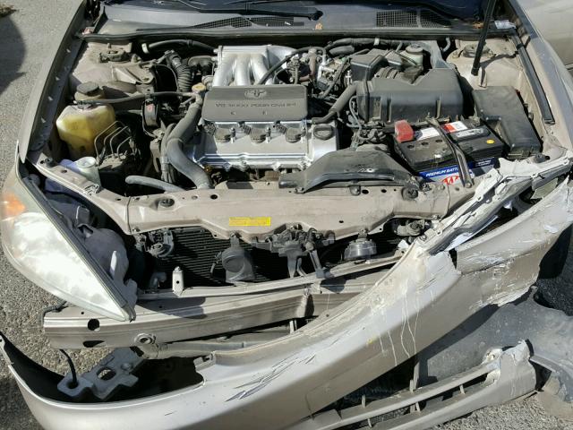JTDBF30KX20055956 - 2002 TOYOTA CAMRY LE 金色 照片 7