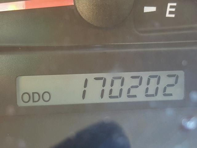 JTDBF30KX20055956 - 2002 TOYOTA CAMRY LE 金色 照片 8