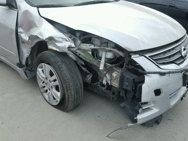 1N4AL2AP7CN563658 - 2012 NISSAN ALTIMA BAS SILVER photo 9