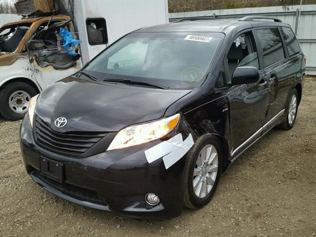 5TDDZ3DC0HS158425 - 2017 TOYOTA SIENNA XLE BLACK photo 2