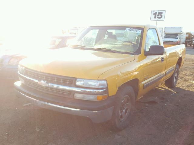 1GCEC14VXYZ327697 - 2000 CHEVROLET SILVERADO YELLOW photo 2