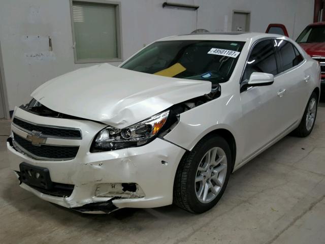 1G11D5RR8DF112189 - 2013 CHEVROLET MALIBU 1LT WHITE photo 2