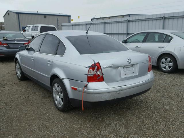 WVWTH63BX3P333422 - 2003 VOLKSWAGEN PASSAT GLX SILVER photo 3