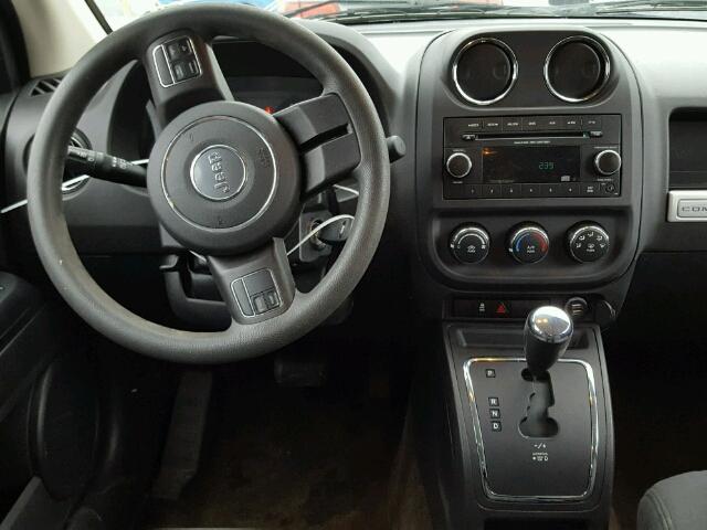 1C4NJCBAXFD138219 - 2015 JEEP COMPASS SP შავი ფოტო 9